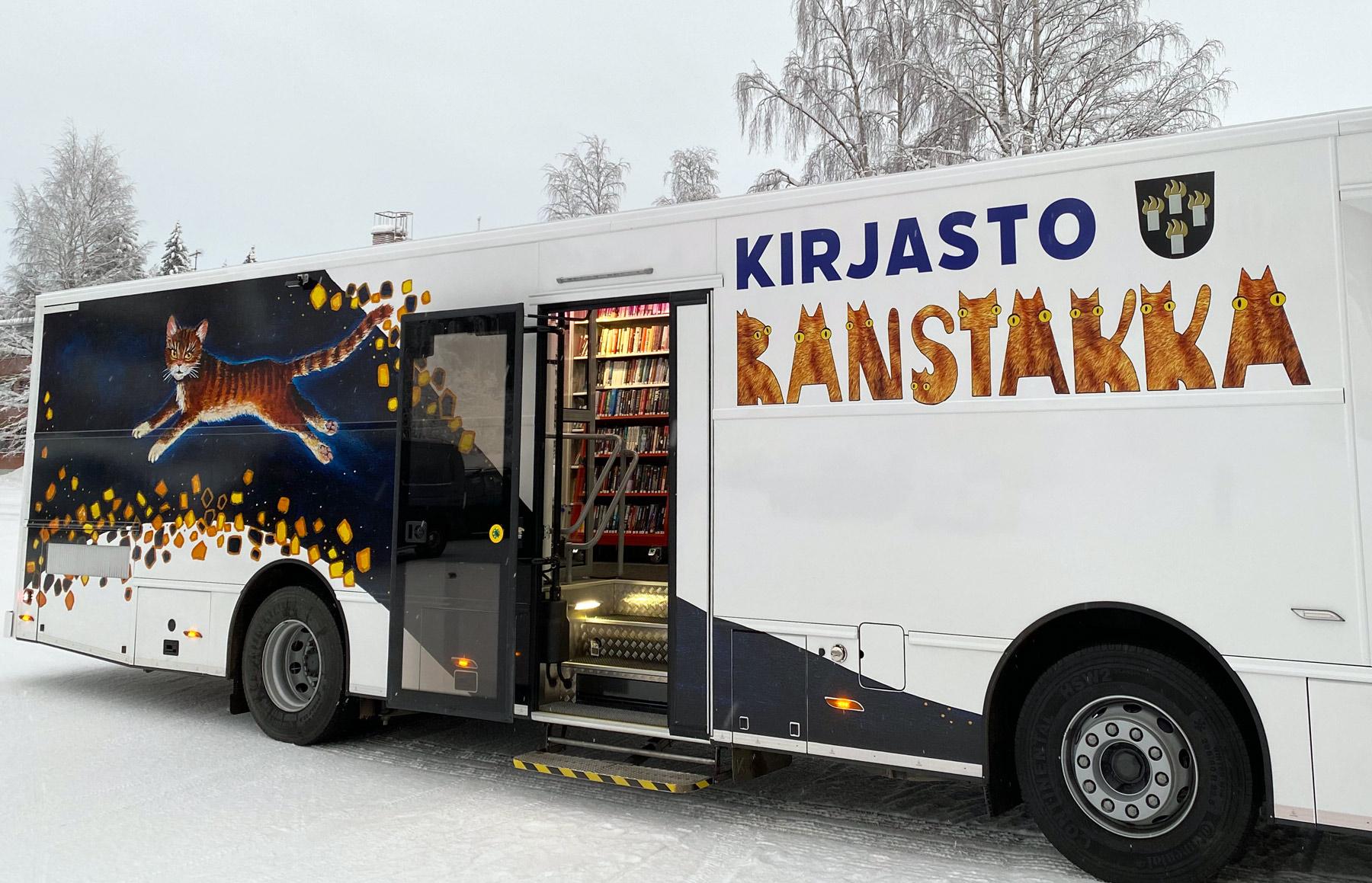 Suomussalmen kirjastoauto Ranstakka