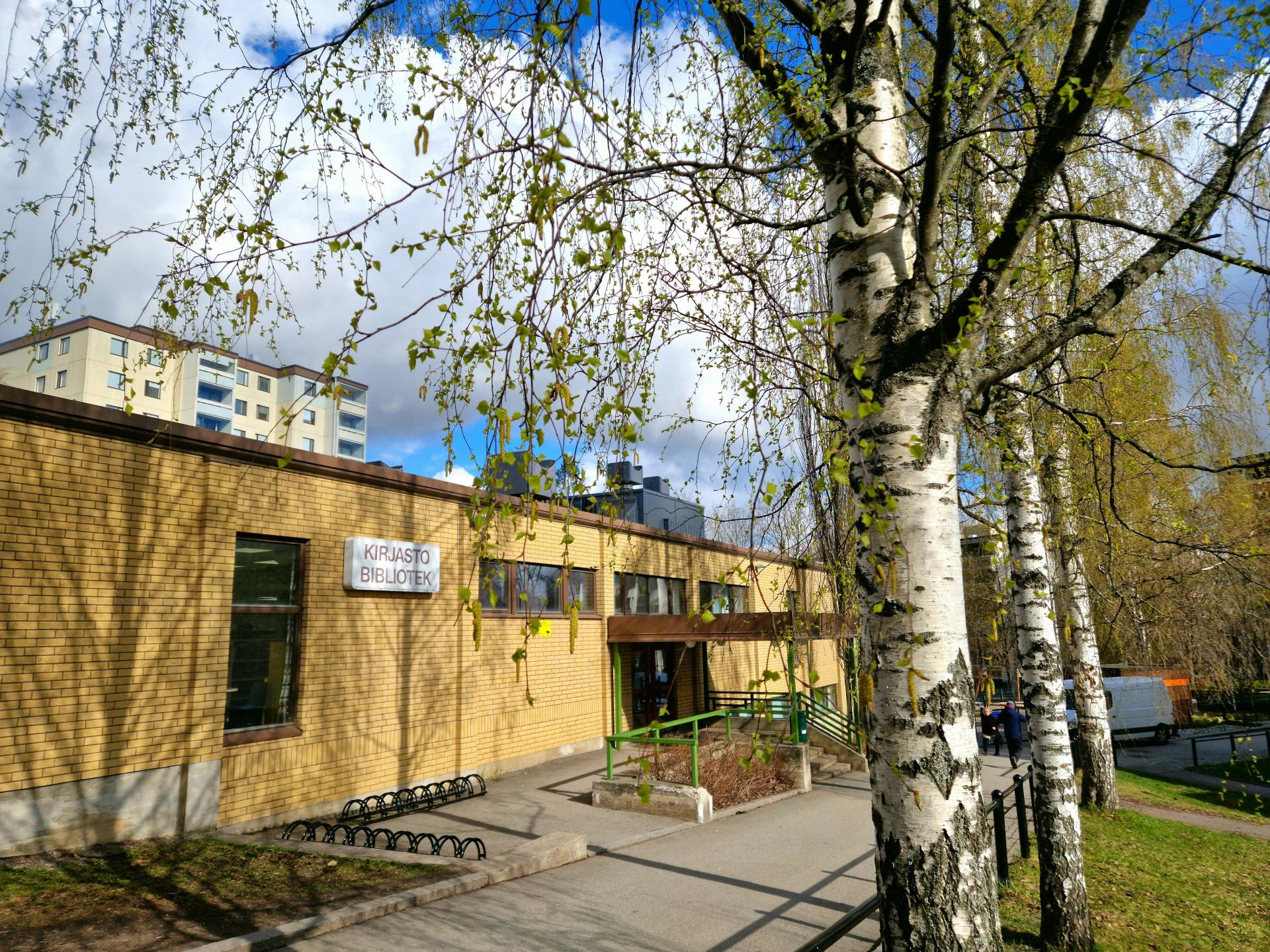 Hakunilan kirjasto