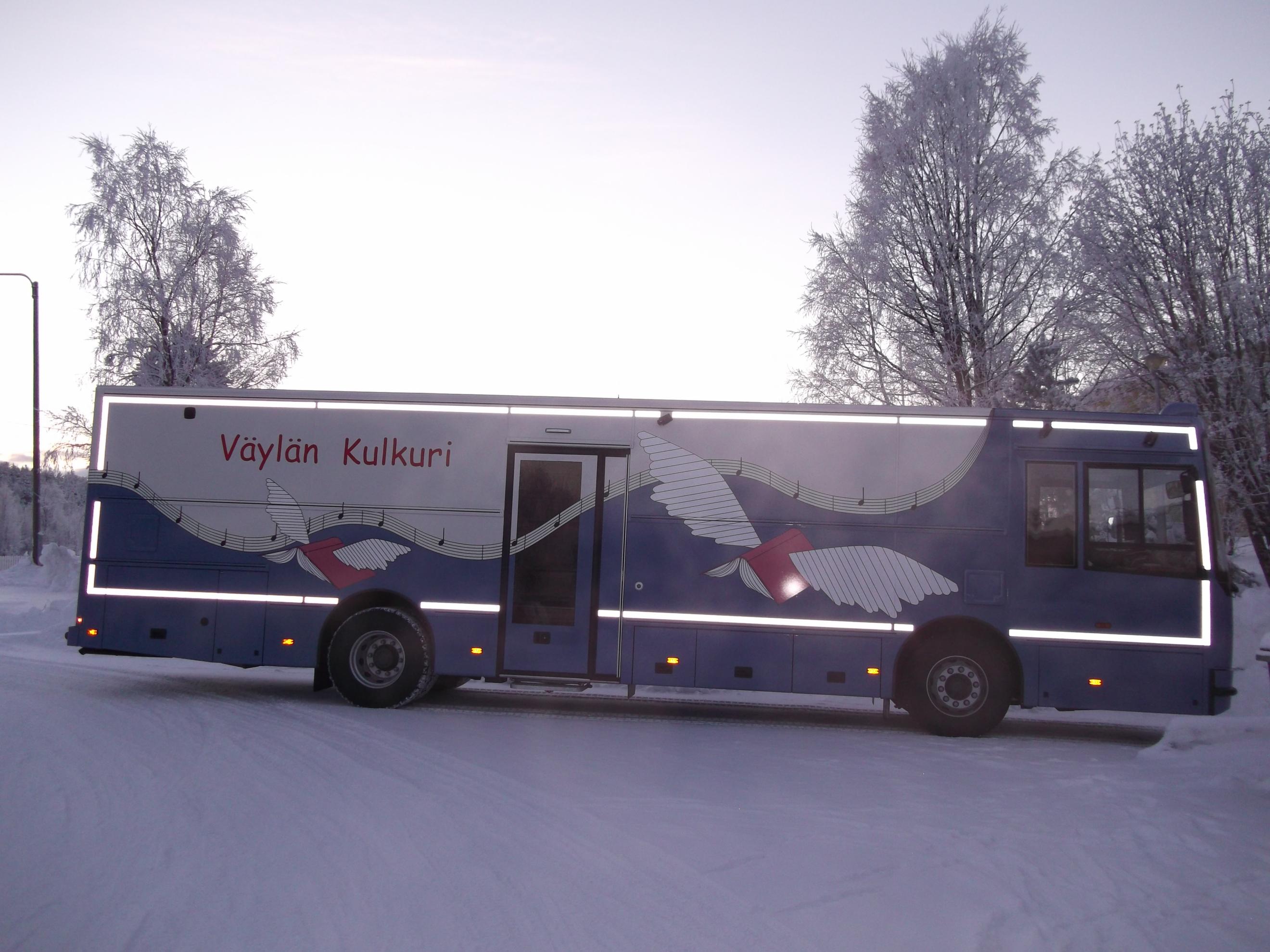 Tornionlaakson kirjastoauto Väylän kulkuri (Ylitornio ja Pello)