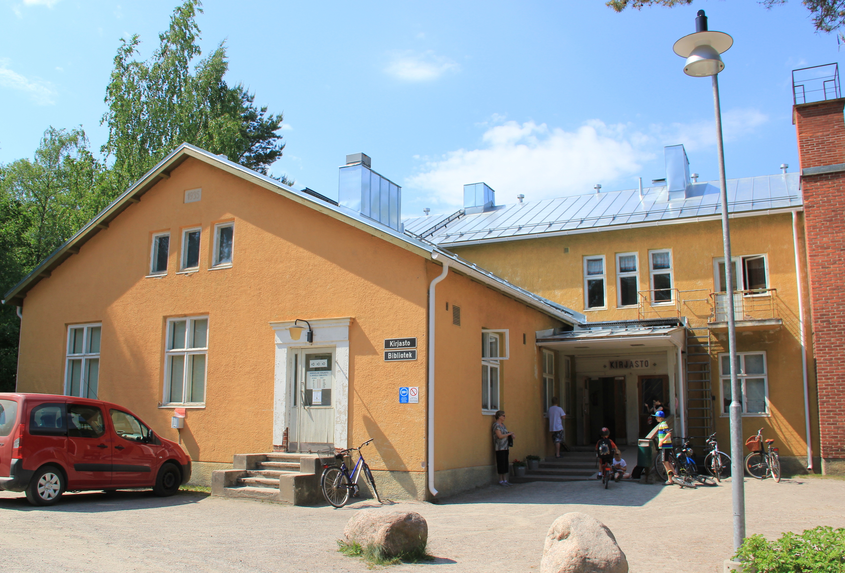 Veikkolan kirjasto