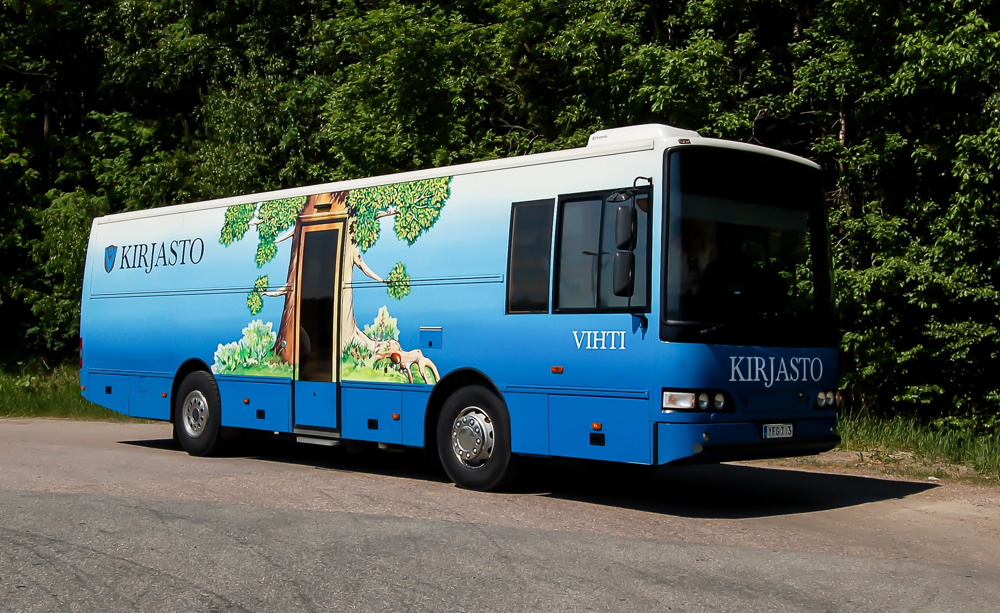 Vihdin kirjastoauto