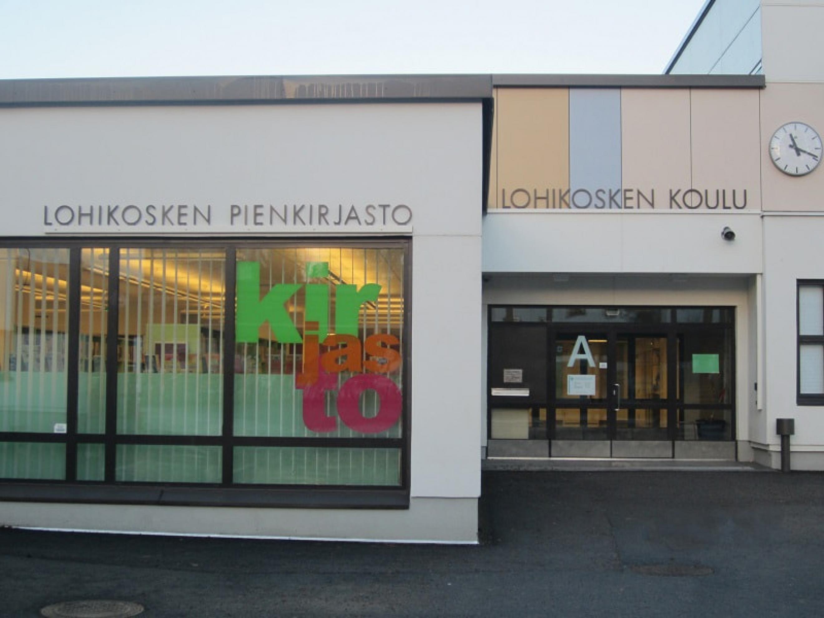Lohikosken pienkirjasto