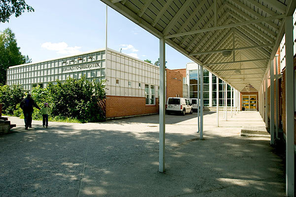 Puistolan kirjasto
