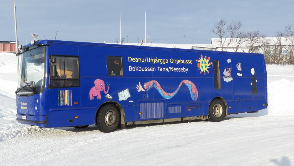 Utsjoen kirjastoauto
