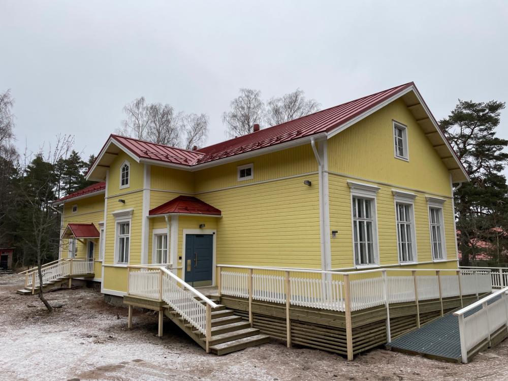 Hiittisten kirjasto