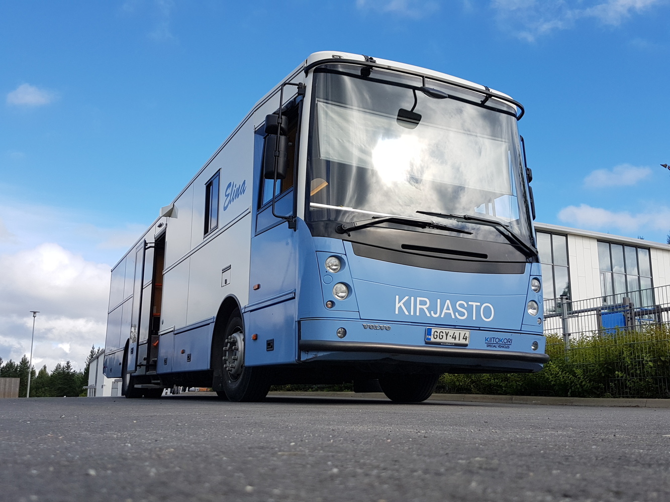 Kirjastoauto Elina