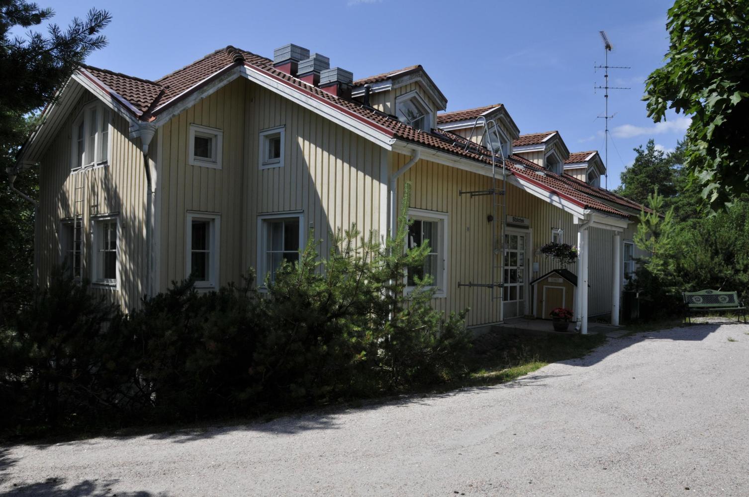 Västanfjärdin kirjasto